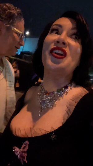 Jennifer Tilly leaked photo #13