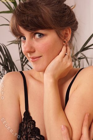 Jennin Nude Leaked Photo #23