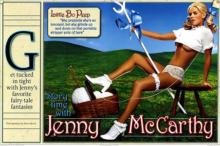 Jenny McCarthy leaked photo #28