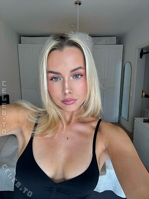 Jenny.lbx Nude Leaked Photo #15