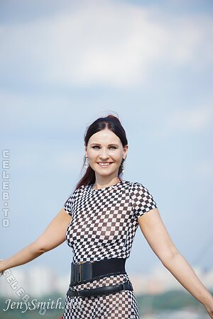 Jeny Smith photo