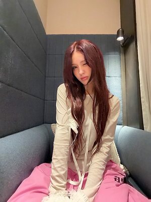 Jeon Somi leaked photo #14