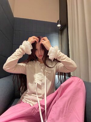 Jeon Somi leaked photo #16