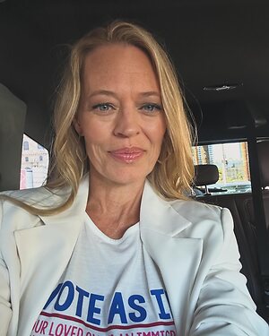 Jeri Ryan