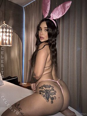 Jesica Burton Nude Leaked Photo #10