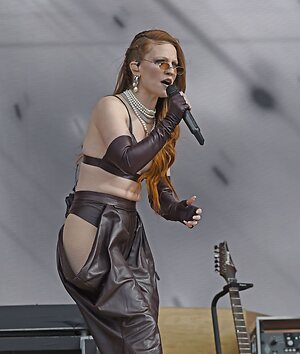 Jess Glynne leaked photo #75