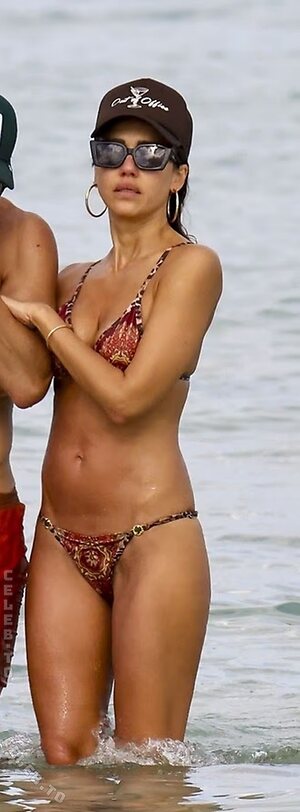 Jessica Alba Nude Leaked Photo #11