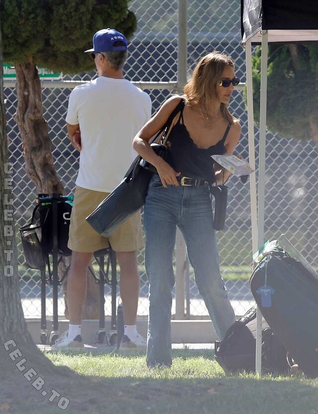Jessica Alba leaked photos