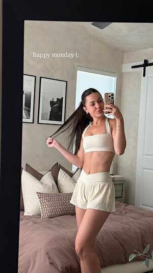 Jessica Baio leaked photo #26