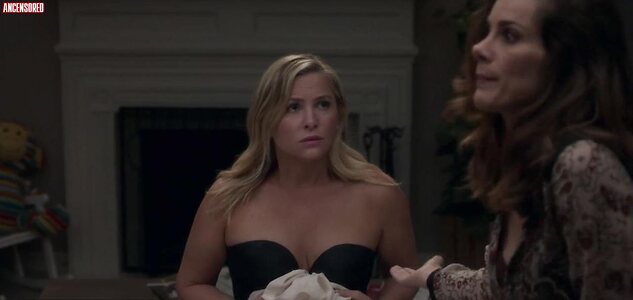 Jessica Capshaw leaked photo #5