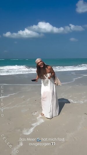 Jessica Paszka Nude Leaked Photo #7