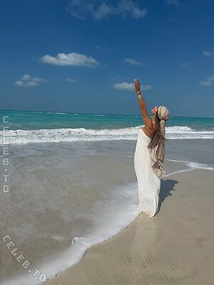 Jessica Paszka Nude Leaked Photo #21