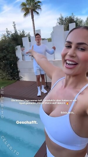 Jessica Paszka photo