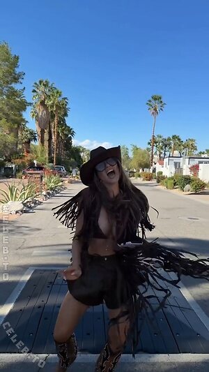 Jessica Paszka photo