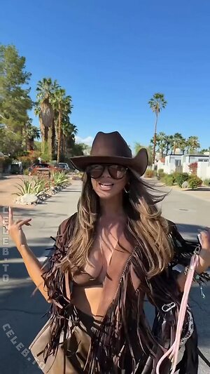 Jessica Paszka photo