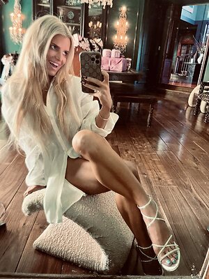 Jessica Simpson Hot Nude Leaked Photo #14