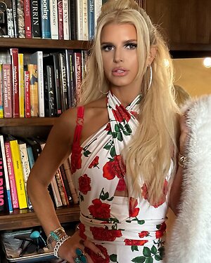 Jessica Simpson leaked photo #43