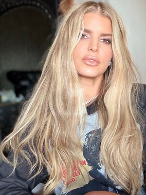 Jessica Simpson leaked photo #119