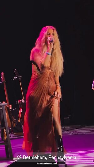 Jessica Simpson leaked photo #132