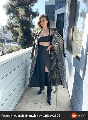 Jessica Yu Li Henwick leaked photo #75