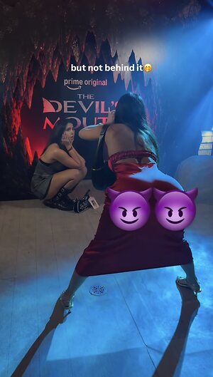 jessicaoskam leaked photo #22