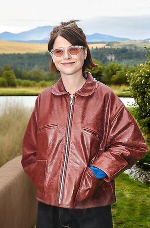 Jessie Buckley leaked photo #23