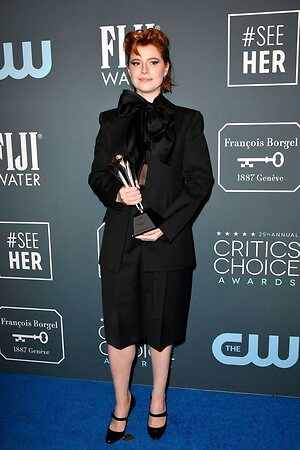 Jessie Buckley leaked photo #28