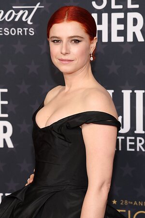 Jessie Buckley leaked photo #32