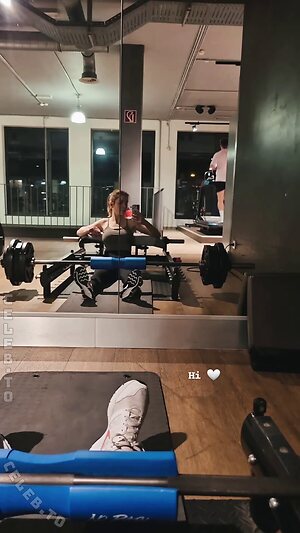 jetlagandjetset Nude Leaked Photo #35