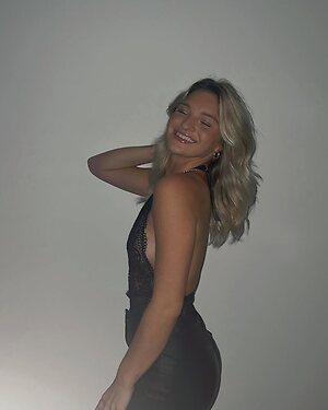 jewels_adriyana leaked photo #6