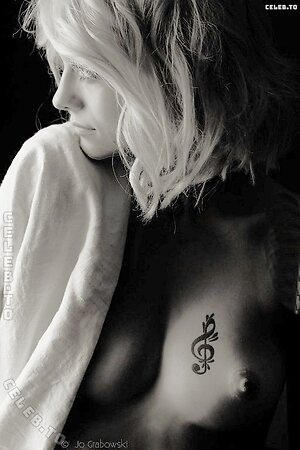 Jezz von Sperling Nude Leaked Photo #3