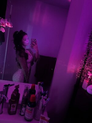 JFHailey leaked photo #3