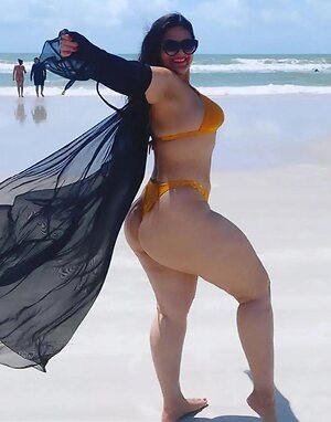 JHENNEFER OLIVEIRA leaked photo #11