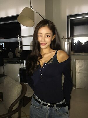 Jihyo leaked photo #4