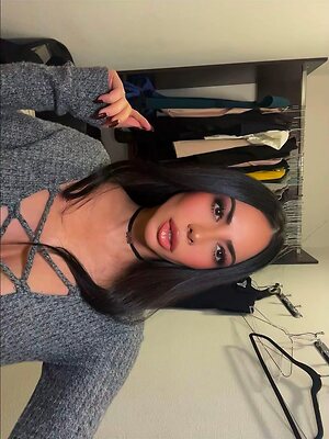 Jimena Sanchez leaked photo #21
