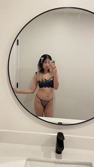 Jiwooe leaked photo #2