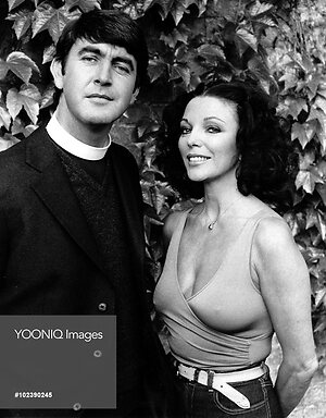 Joan Collins leaked photo #18
