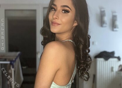Joanaelaa photo