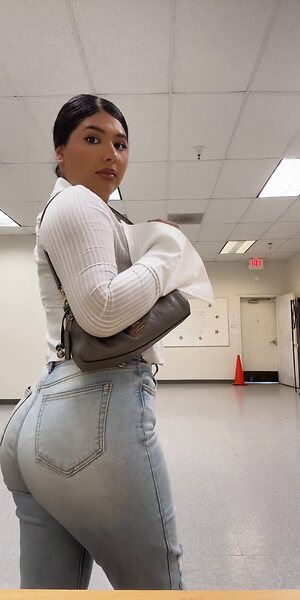 Jocelyn.nm leaked photo #3