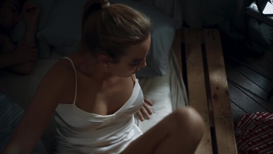 Jodie Comer leaked photo #61