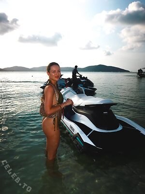 Joelina Drews Nude Leaked Photo #10