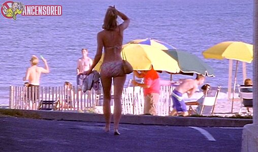 Joelle Carter leaked photo #19