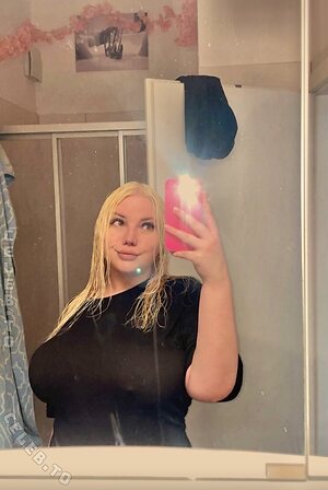 Joelle.boelk Nude Leaked Photo #15