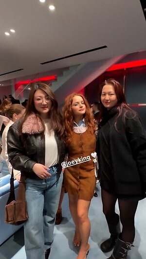 Joey King Hot leaked photo #46