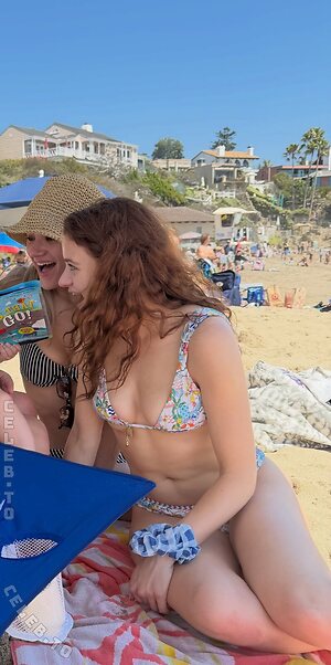 Joey King photo
