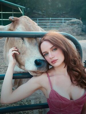 Joey King leaked photo #79