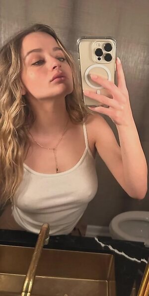 Joey King