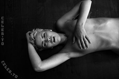 Johanna Winter Nude Leaked Photo #21