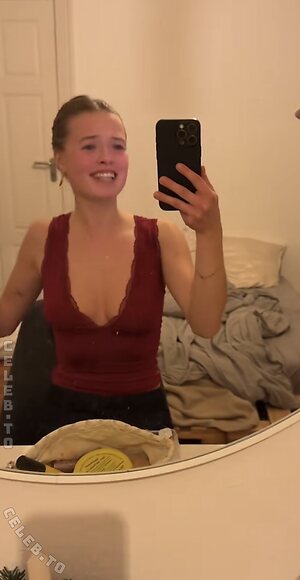 Jokeeandresen Nude Leaked Photo #24