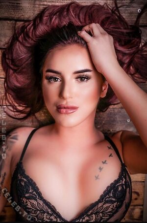 Jomina / J_giniseverything_ / monique Nude Leaked Photo #14